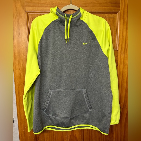 Nike Tops - Woman’s Nike hoodie